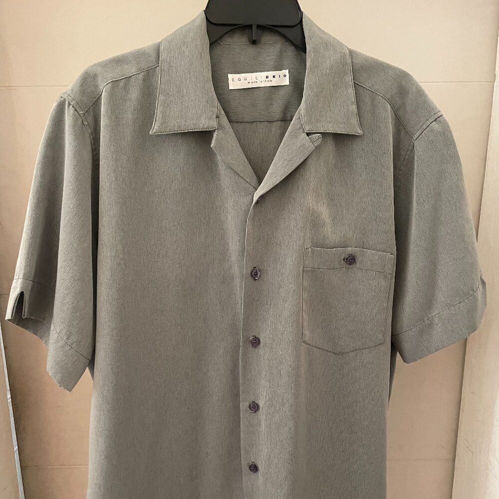 FLAWLESS EQUILIBRIO Italian Mens L short sleeve button down shirt